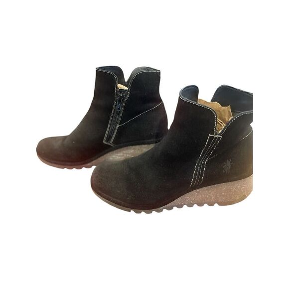 FLY London - Suede Ankle Boots Wedge Heel Bootie with Zipper - Nilo - Black. SIZ - Picture 3 of 10